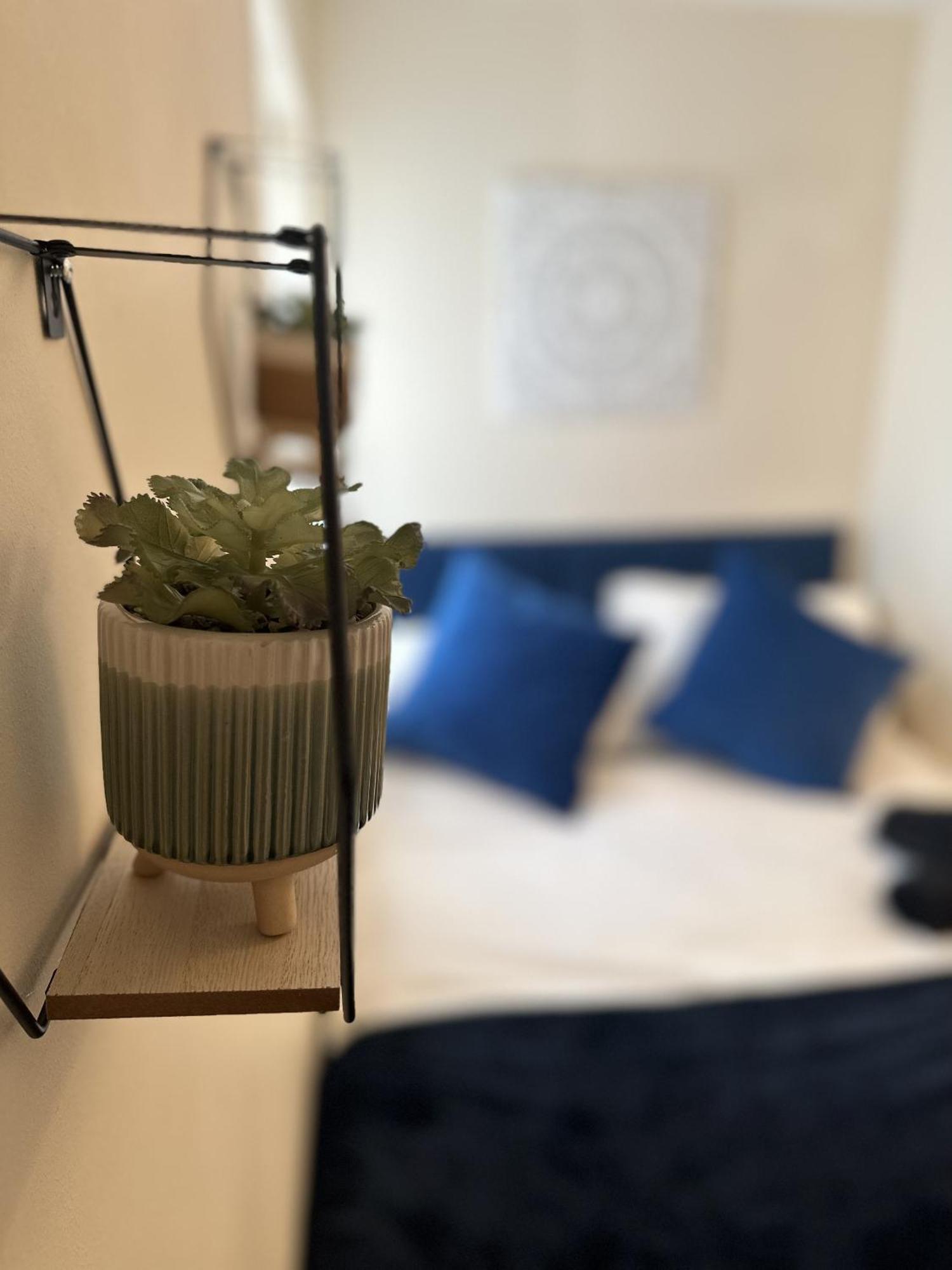 2 Bdr City Centre Apartment With Parking Cardiff Luaran gambar