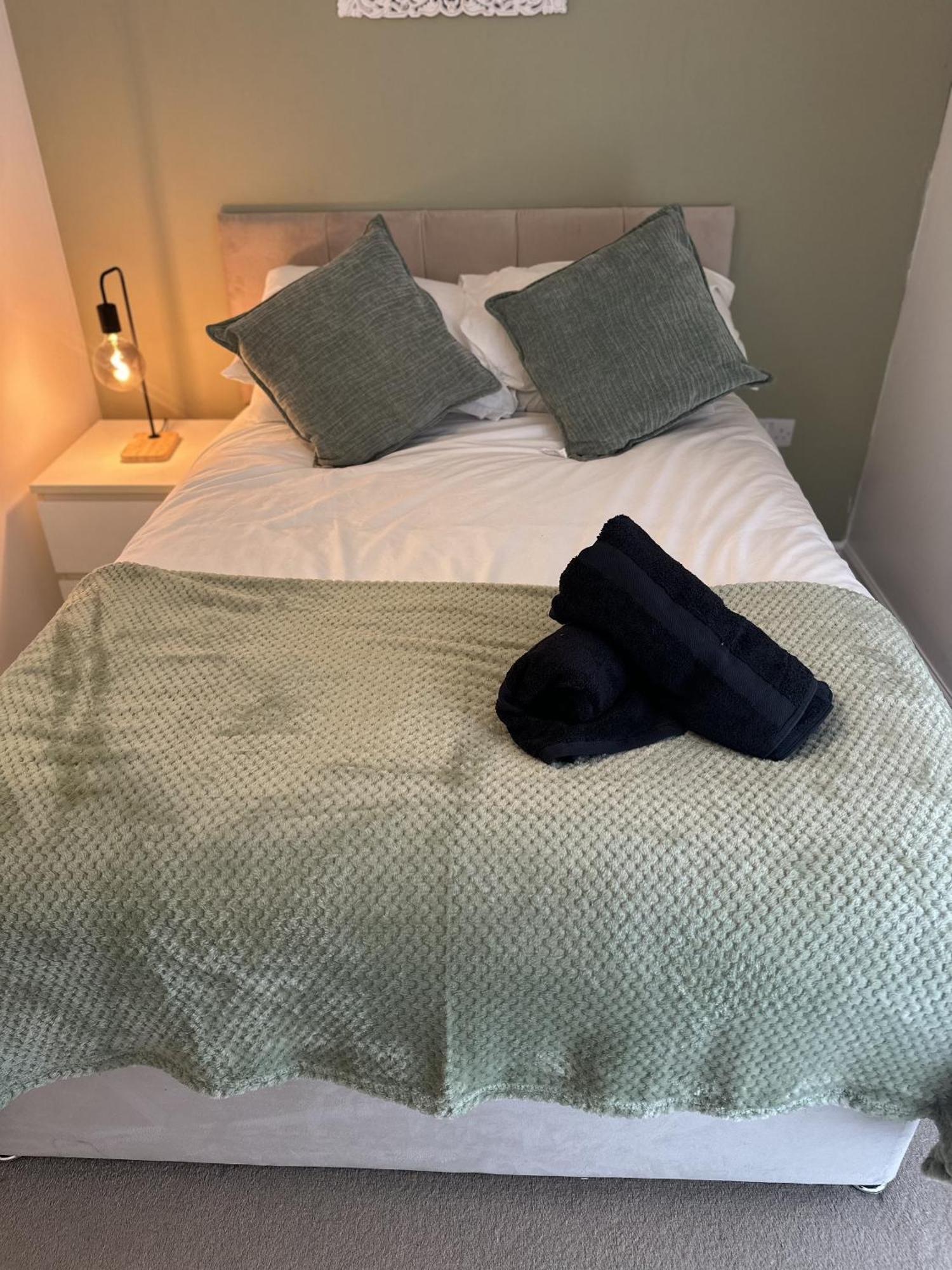 2 Bdr City Centre Apartment With Parking Cardiff Luaran gambar