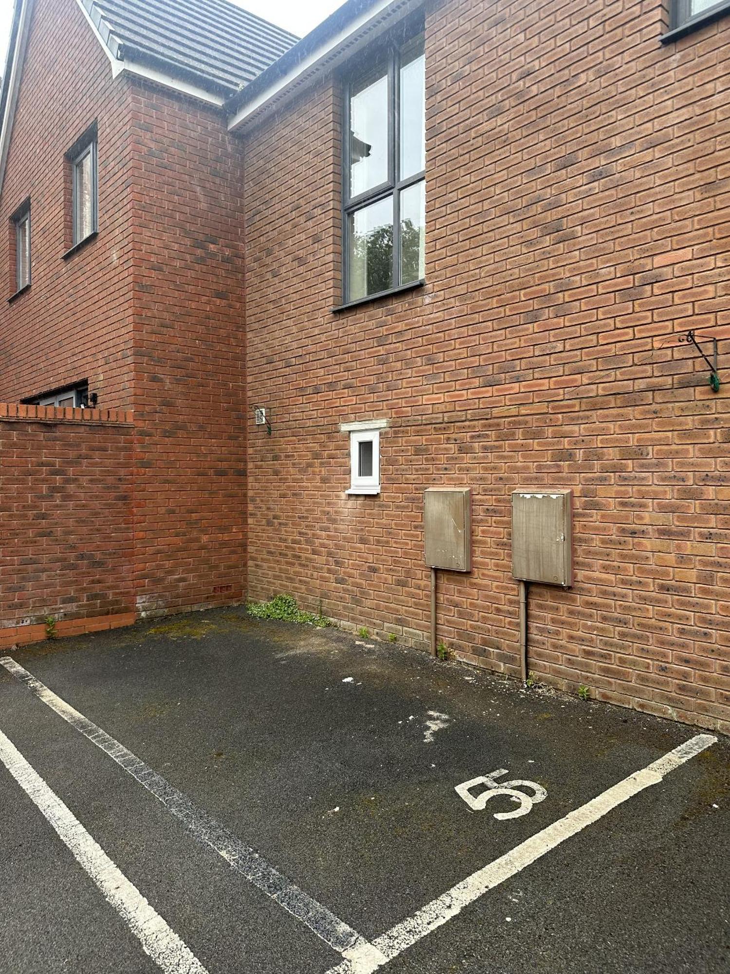 2 Bdr City Centre Apartment With Parking Cardiff Luaran gambar